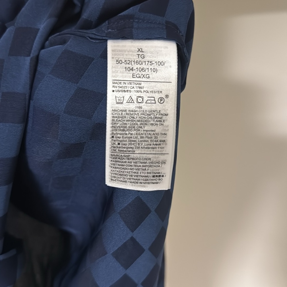 Gap • NWT Navy Blue Jacquard Checkered Satin Pajama Shirt Size XL - Picture 6 of 6